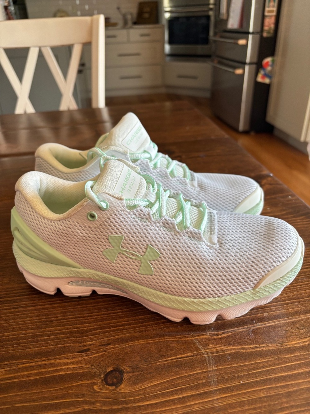 Under Armour Charged Gemini Size 7.5W